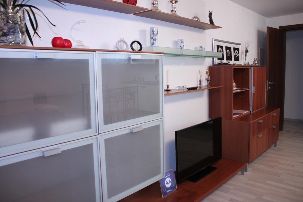 Studio 1 1/2 Contone Extérieur photo
